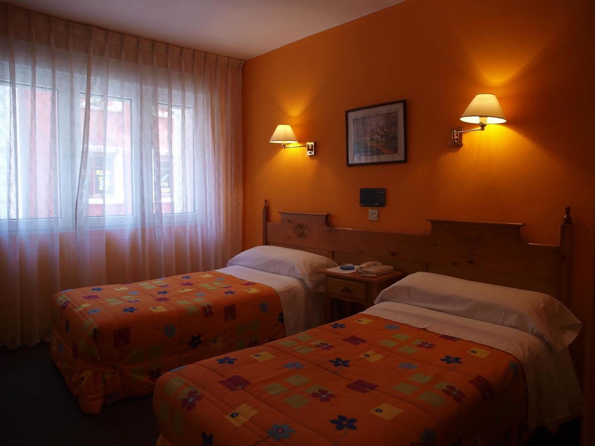 Hotel Paris Хихон Экстерьер фото