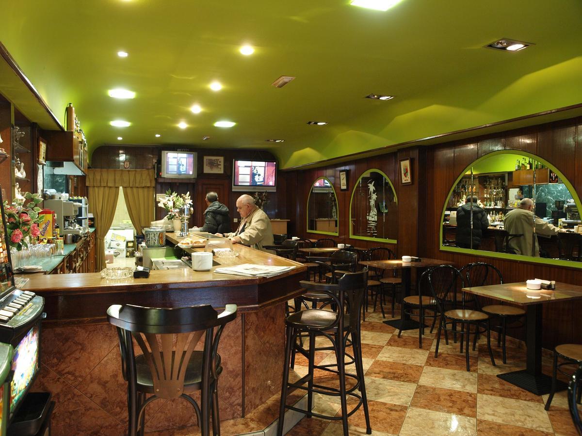 Hotel Paris Хихон Экстерьер фото