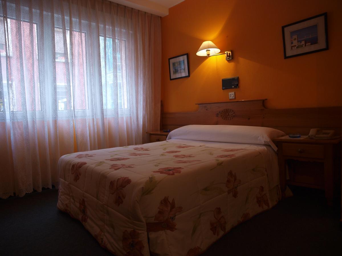Hotel Paris Хихон Экстерьер фото