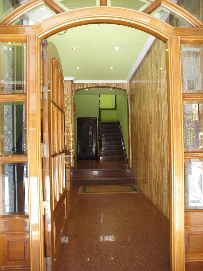 Hotel Paris Хихон Экстерьер фото